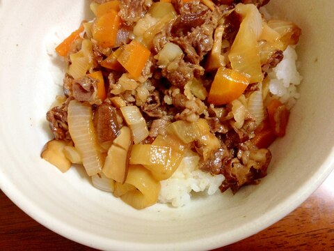 新玉ねぎの白だし牛丼